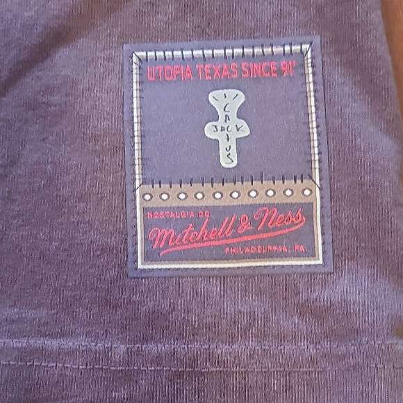 Tee - Picture 6 of 6